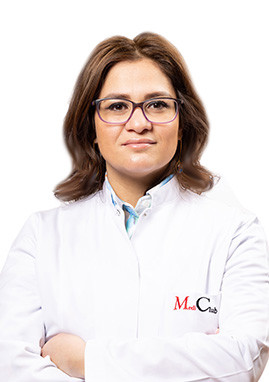 Axundova Fidan Mustafa Həkim-hematoloq Həkim