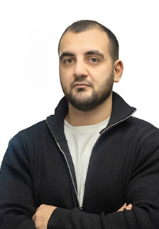 Novruzov Ruslan Doctor about information Total work experience, Started year at MediClub and the worked Clinic